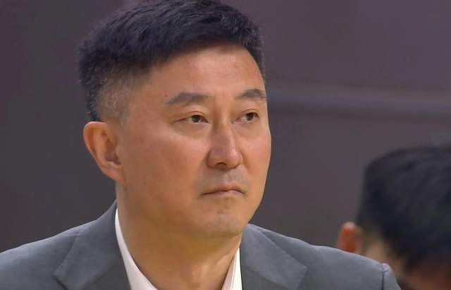 KOK体育app下载-随着广东惨败、北京大胜，CBA又乱了！广东跌至第六，深圳回前三
